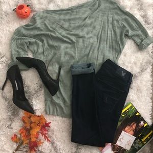 🖤DRIVE ME CRAZY OFF THE SHOULDER TOP